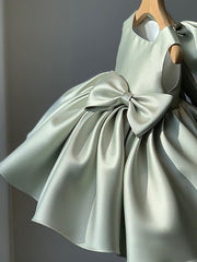 Short Ball Gown Satin Sleeveless Square Neck Party Flower Girl Dresses with Bow