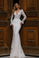 Charming Long V Neck Mermaid Floor Length Lace Wedding Dress with Appliques
