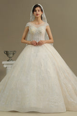 Luxury Long Ball Gown Tulle Lace Appliques Garden Wedding Dresses with Cap Sleeve