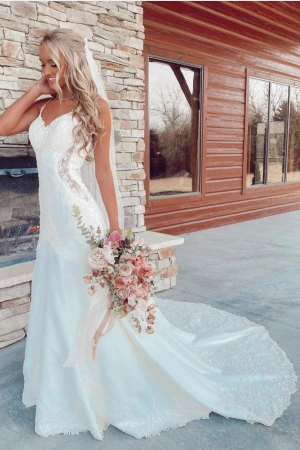 Sexy Long Spaghetti Straps V-neck Appliques Lace Floor Length Mermaid Wedding Dress