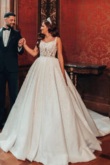 Charming LongBall Gown Sweetheart Straps Sleeveless Lace Wedding Dresses