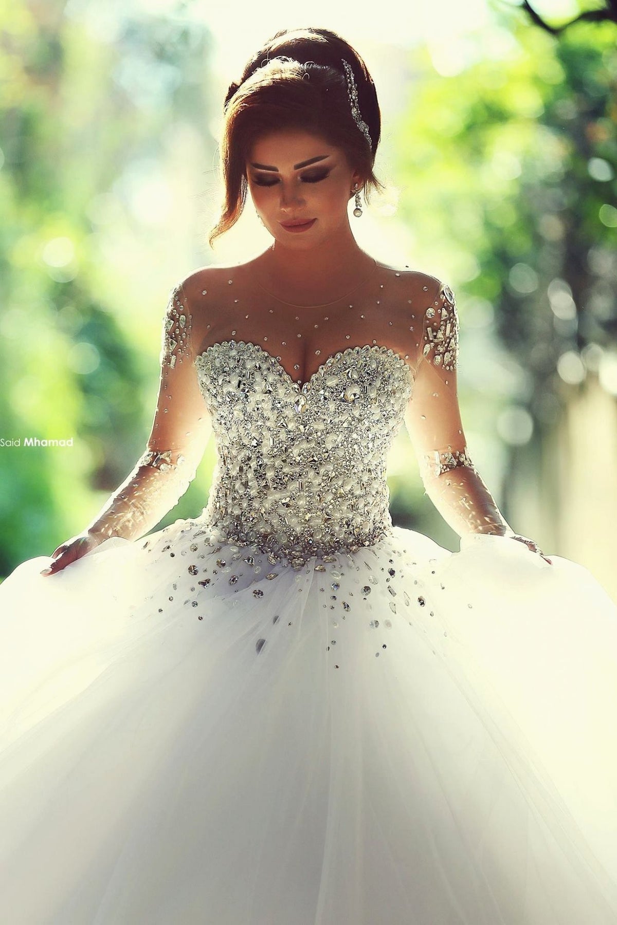 Luxury Long Sleeves Tulle Beading Ball Gown Wedding Dresses