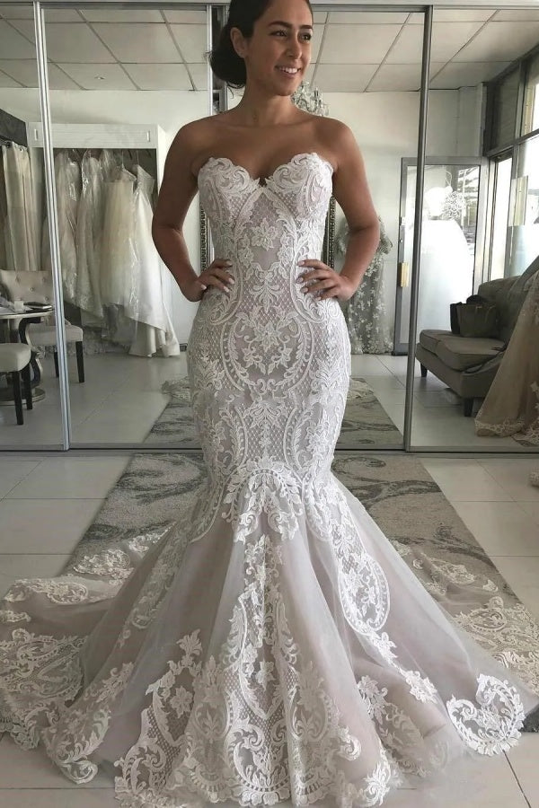 Elegant Long Strapless Appliques Lace Mermaid Wedding Dress