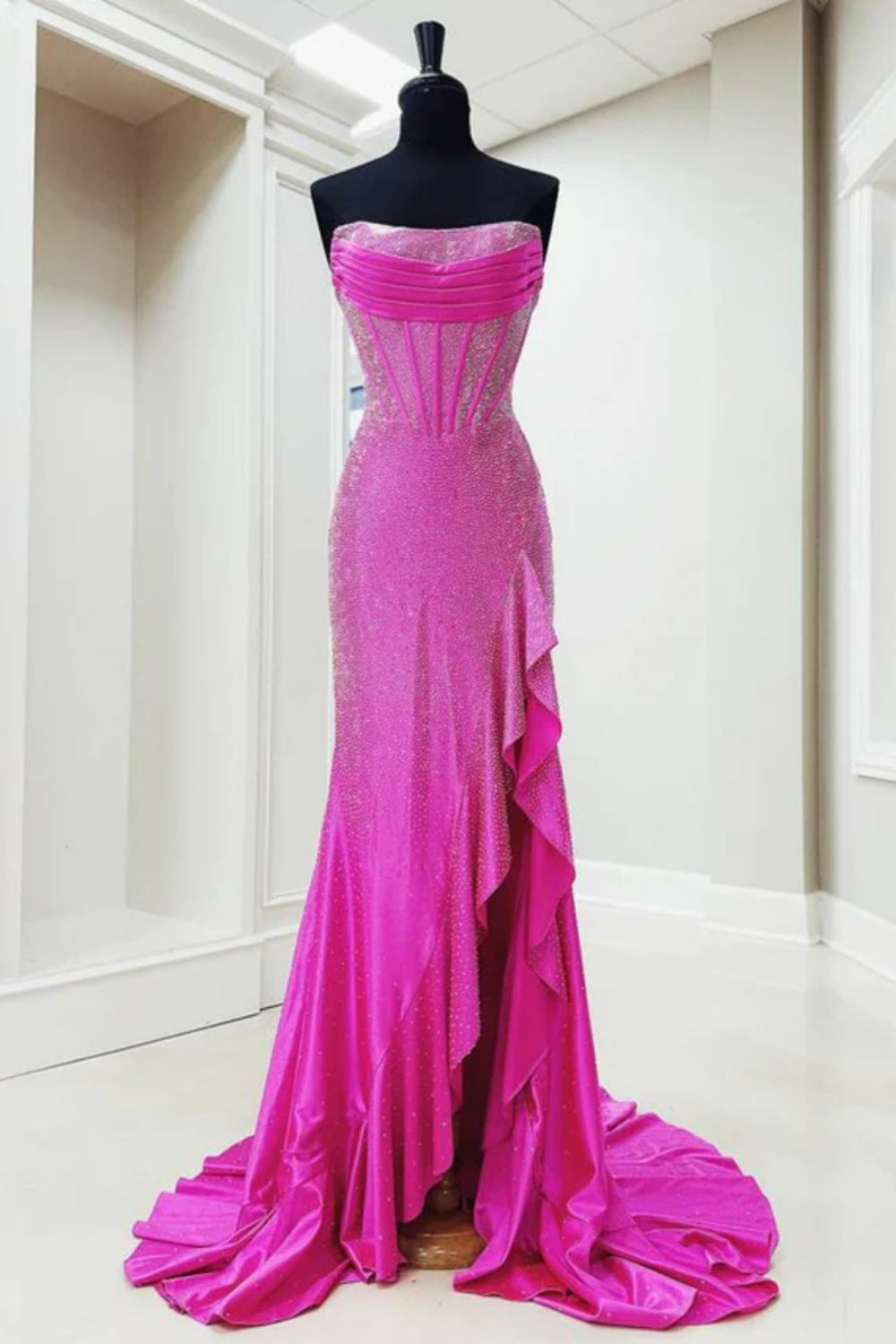 Strapless Sleeveless Sequined Mermaid Prom Dress with Split
