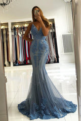 Long Spaghetti Straps V-neck Appliques Lace Tulle Backless Mermaid Prom Dress
