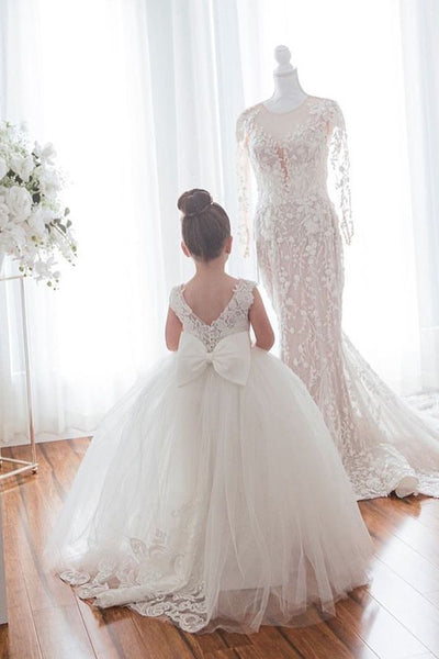 Cute Tulle Ivory Sleeveless Ball Gown Flower Girl Dresses